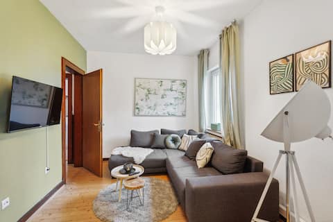 DD Homes Home in the green - 7 Beds, 3 BR, Balcony