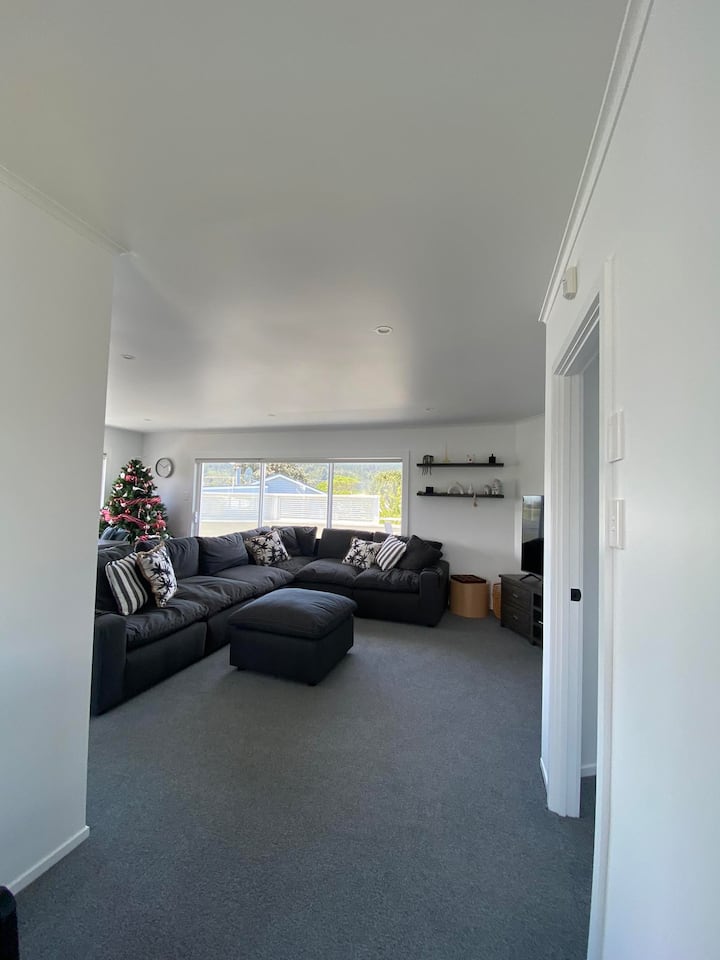 Summer Beach Escape - Whangamatā