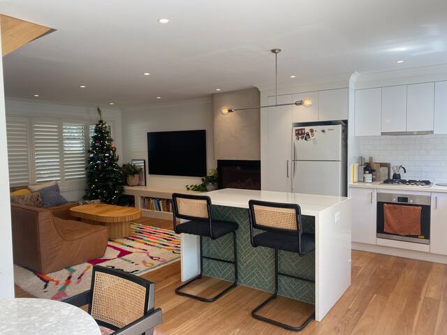 Cronulla Beach House gallery image 3