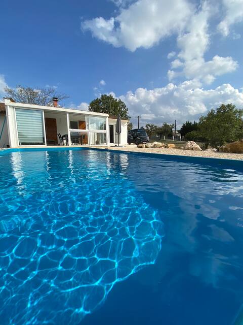 Quiet and family home