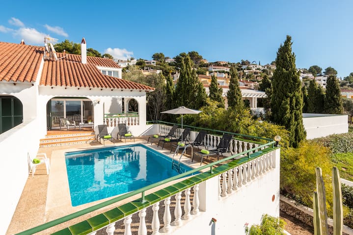 Barber Coll Properties Menorca managed Airbnb listing 2