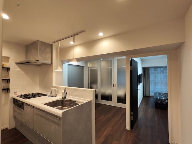 8D-新宿区域/新宿站步行10分钟/涩谷上野秋叶原池袋东京直达/最多7人/精心装修/免费固定WIFI