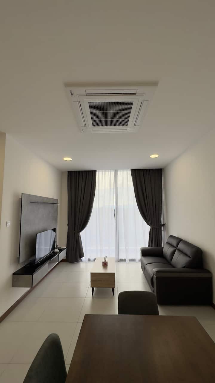 Family-friendly Dual-key Apartment At The Podium - Kuching