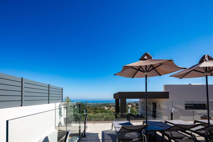 Serene 3Br Escape with Panoramic Seaviews, Kournas gallery image 4