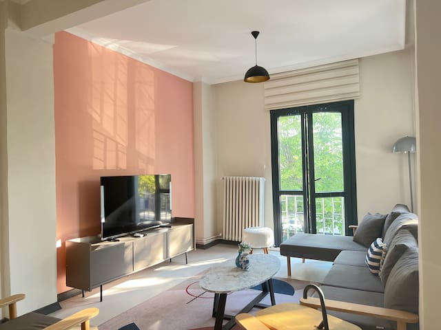 Luxury 8BR, 4BA, AC Apartment in Central Karaköy