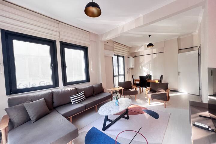 Luxury 8BR, 4BA, AC Apartment in Central Karaköy gallery image 4