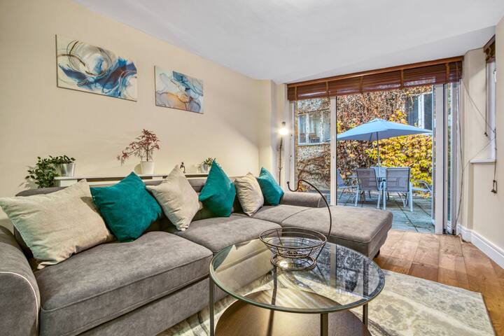 Tranquil 2 Bedroom Apartment in Southwark- ZONE 1 gallery image 3