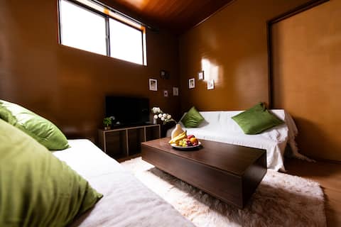 Mont Shinjuku Kagurazaka/Quiet hideaway in the heart of Tokyo/16 people/Traditional Japanese Kagurazaka/5 min walk from the station