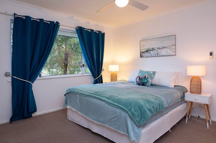 Beach Retreat – Family Friendly gallery image 5