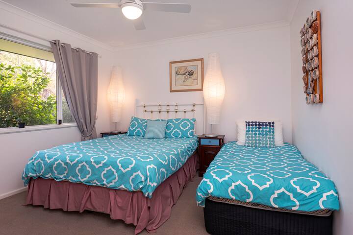 Beach Retreat – Family Friendly gallery image 3