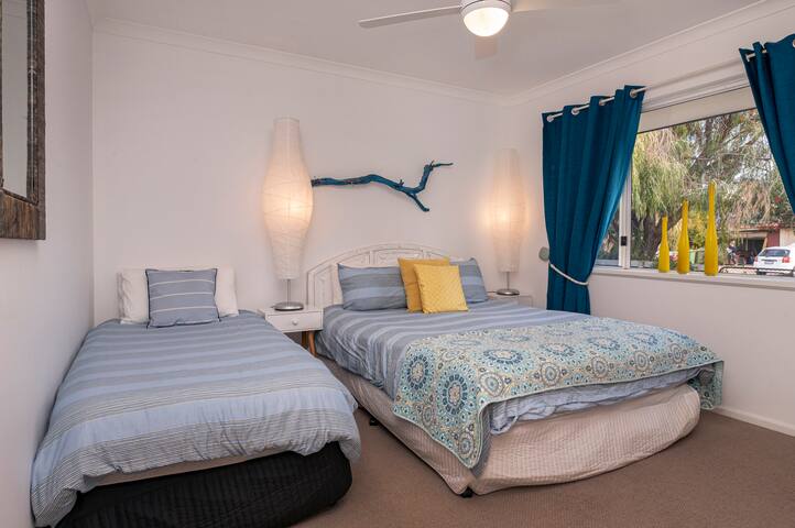 Beach Retreat – Family Friendly gallery image 4