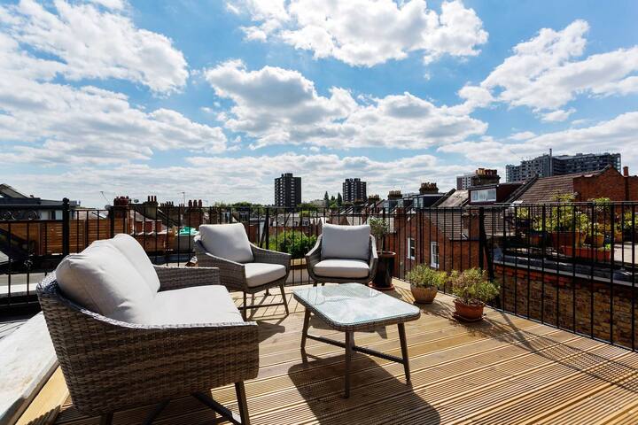 The Scandi with terrace at Hampstead Heath gallery image 4