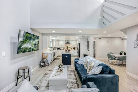 2 Luxury Townhouses near Meta & Stanford - 493|497