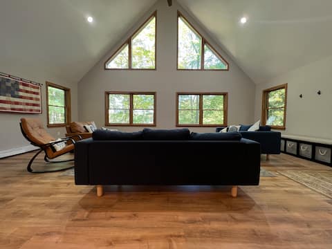 Serenity & Solace - Hideout Lakefront - Pocono's