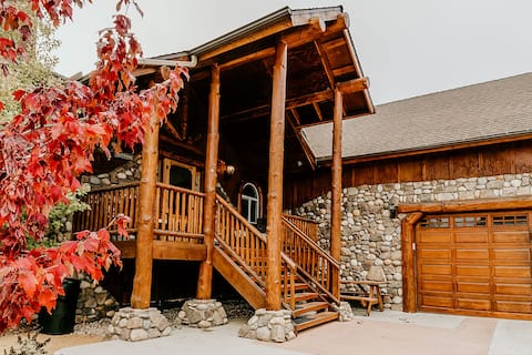 Little Big Sky Retreat - Hot Tub