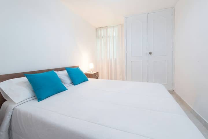 CHAMBRE 3 AVEC DEUX LITS SIMPLES