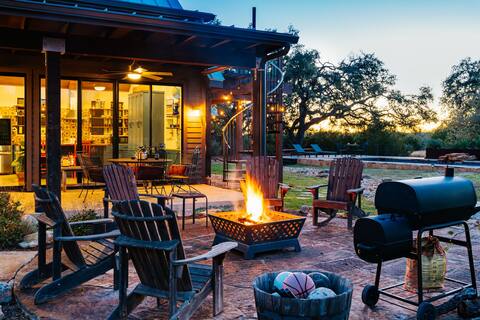 NEW Pool, Fire Pit, Grill, Stunning 5-Acre Retreat
