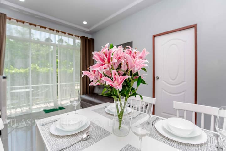 2bdr House, 700m To The Beach! - Thailand