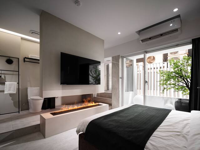 秘密私宅-獨棟/Villa/景觀天窗/中山商圈/寧夏夜市/4房4衛/16人 gallery image 3