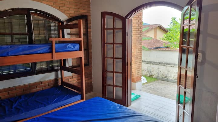 Korridori i katërt jashtë shtëpisë kryesore.