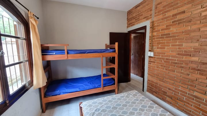 Një shtëpi tjetër e katërt kryesore.