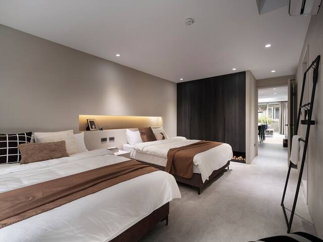 秘密私宅-天光/景觀天窗/Villa/中山商圈/寧夏夜市/2房2衛/2F. gallery image 2