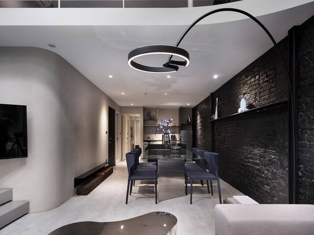 秘密私宅-天光/景觀天窗/Villa/中山商圈/寧夏夜市/2房2衛/2F. gallery image 5