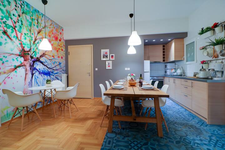 25 Guests: 3 Apts, Near Metro! gallery image 2