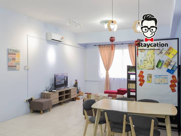 Staycation Homestay 33 Floridale Near Vivacity - クチン