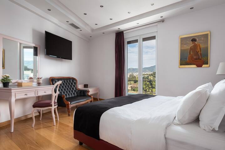 Acropolis Elegant Penthouse gallery image 3