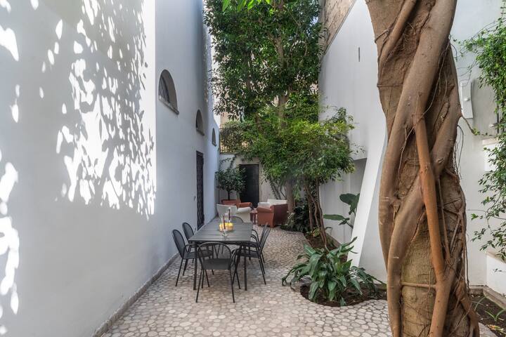 Palazzo D’Ajmo – Dimora storica 1400/1600 gallery image 2