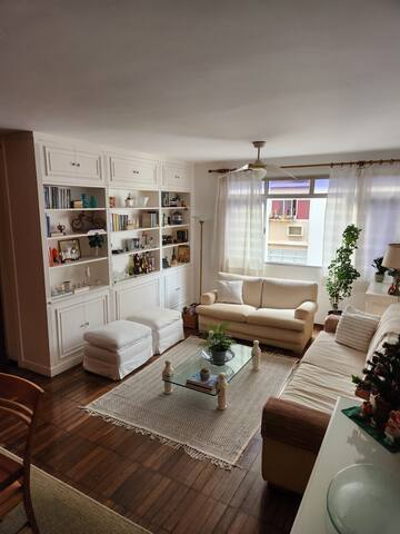 Apto inteiro no Leblon