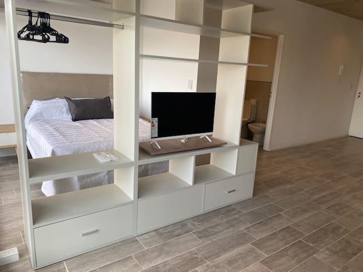 Monoambiente en 1er piso con ascensor en Villa Urquiza