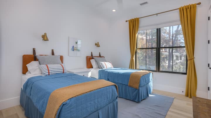 2 jednostruka kreveta