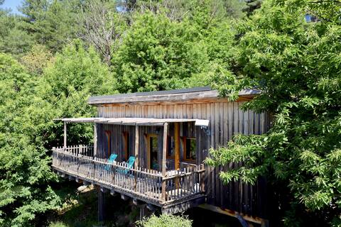 Wooden cabin in "les cevennes"