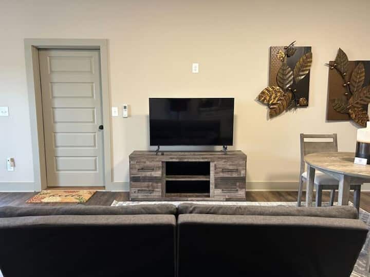 Dahlonega Apartment-private Deck-king Bed - Dahlonega, GA
