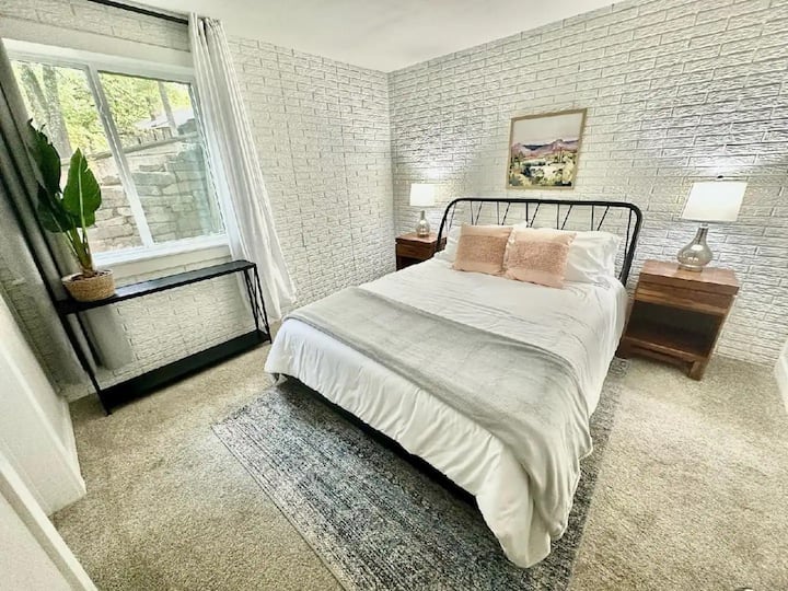 Queen Bed in bedroom 2