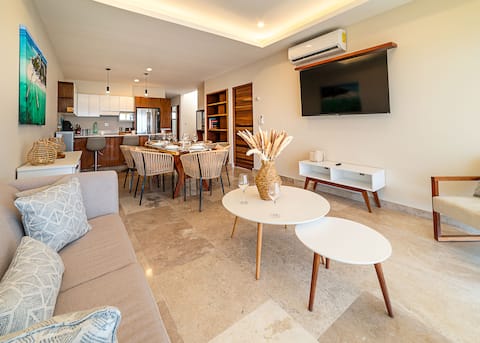 Popular Airbnb listing: Ocean Escape: New Downtown Penthouse in Isla Mujeres