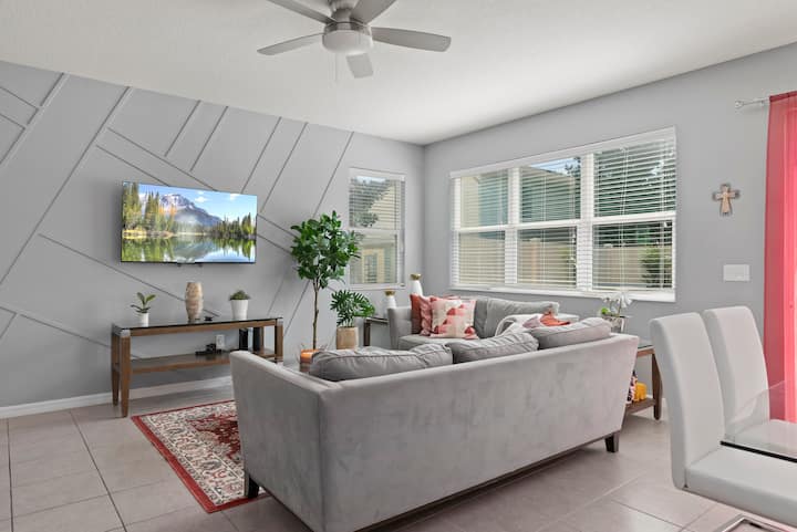 Cozy 4brdm/3.5bth/8 Miles From Disney - Lake Buena Vista, FL