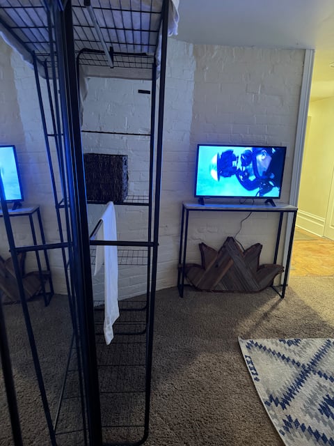 Successful Airbnb property: Historic Aves Studio Luxury Bed in Greater Avenues