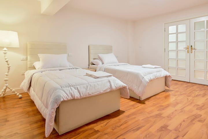 საძინებელი 4