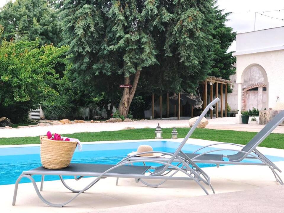 Top-earning Airbnb listing in Santarém, 7 bedrooms