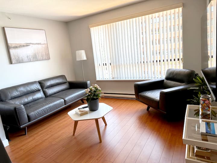 2 Bdrm Condo Downtown Vancouver - Vancouver