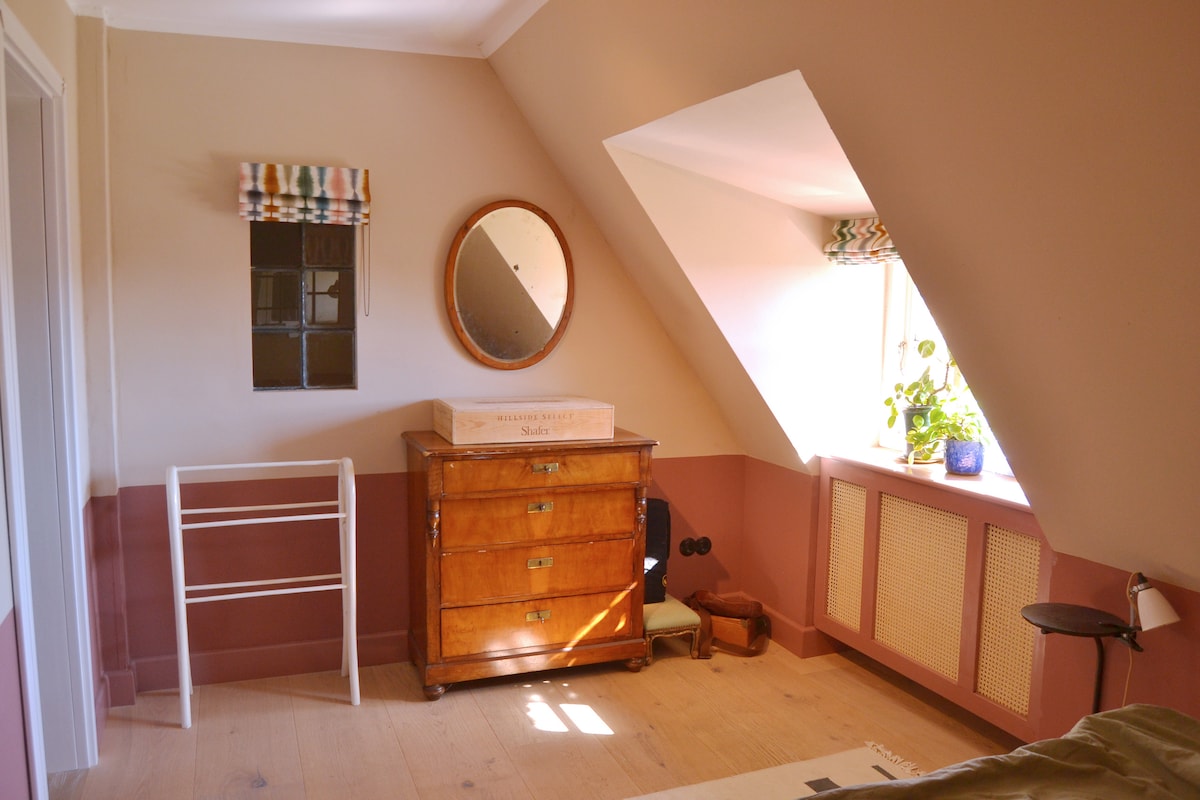 Помала спална соба