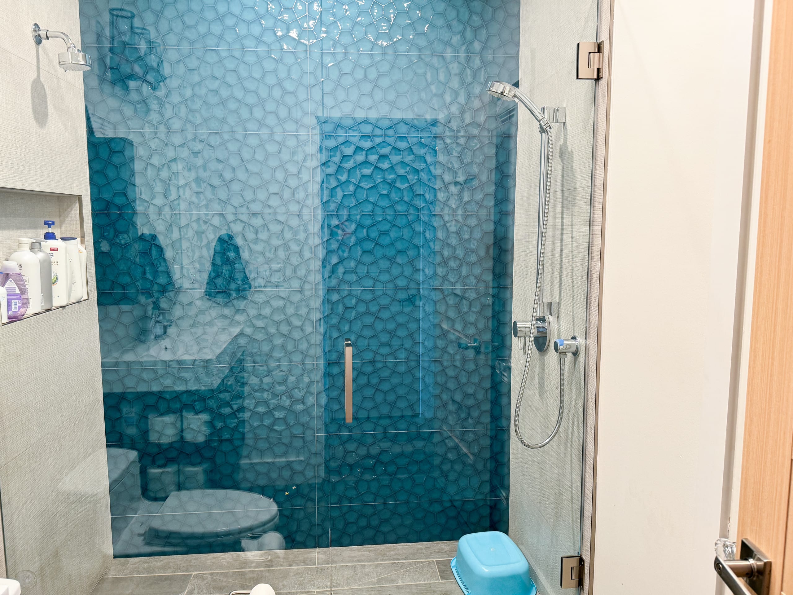 Home in San Francisco · ★4.95 · 3 bedrooms · 3 beds · 2 baths - Image 24