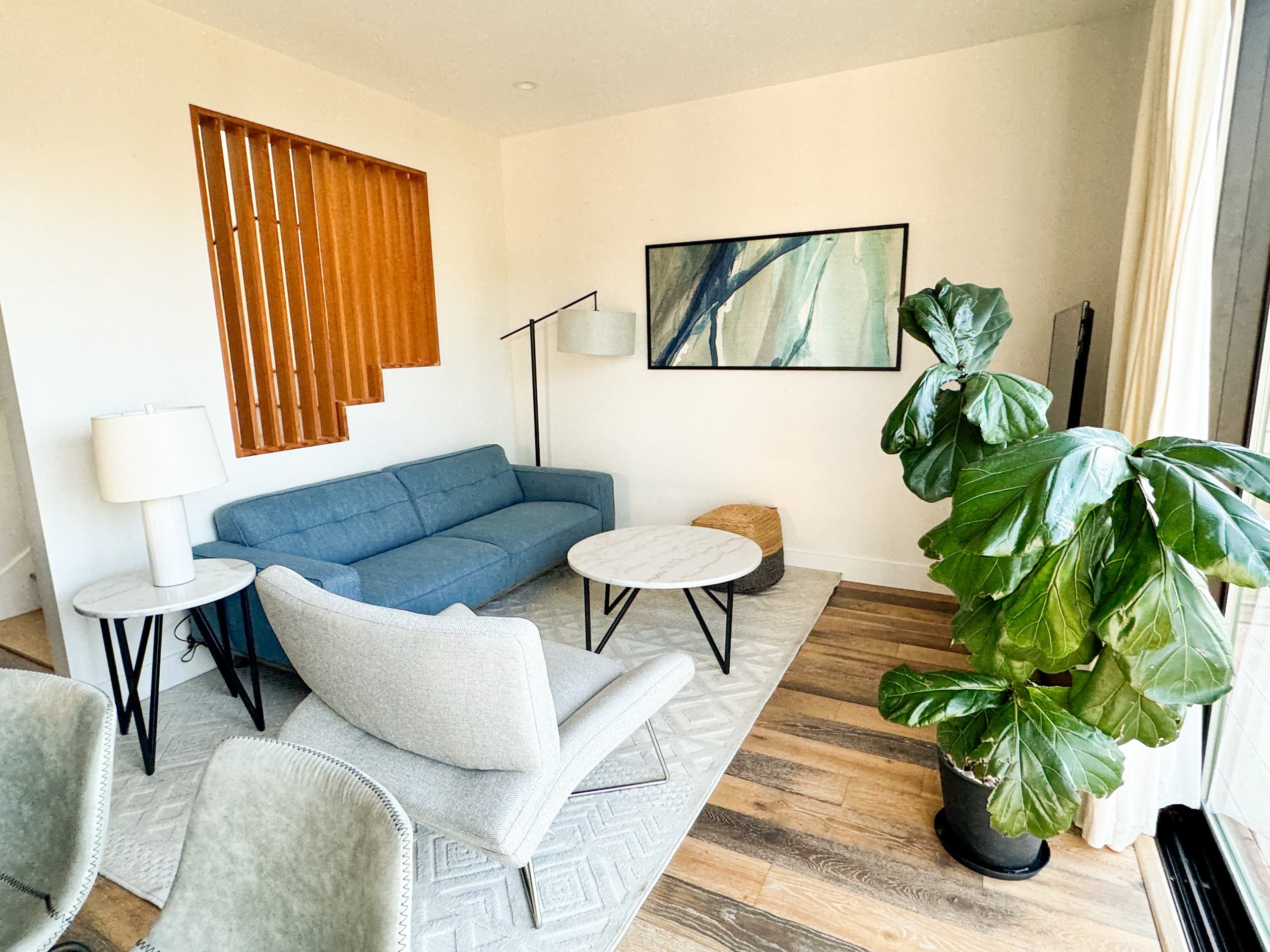 Home in San Francisco · ★4.95 · 3 bedrooms · 3 beds · 2 baths - Image 3