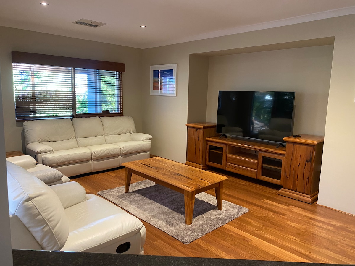 Popular Airbnb listing: Carina House Halls Head in Halls Head