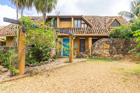 Colonial Villa in Tucacas