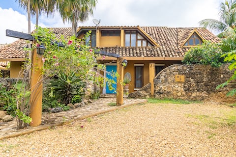 Colonial Villa in Tucacas