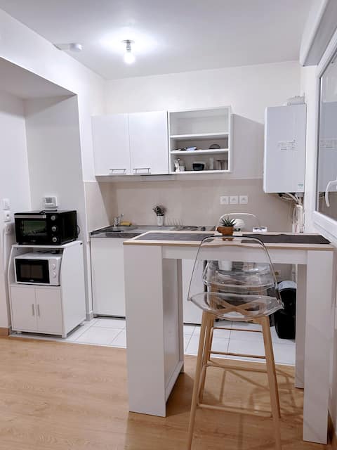 Comfort studio 30 m² + Parking (Paris 1 hour by train)